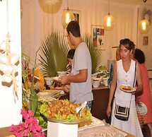 Azak Hotel