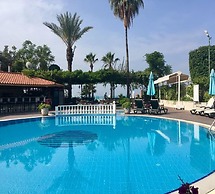 Azak Hotel
