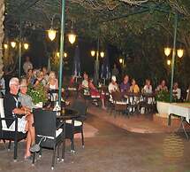 Azak Hotel