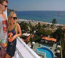 Azak Hotel