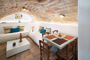 Menexes Suites Monemvasia