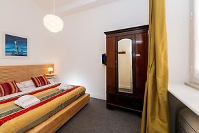 Babuino Luxury - Large Apartment Spanish Steps