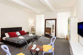 Babuino Luxury - Large Apartment Spanish Steps