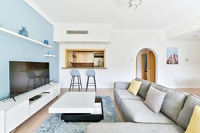 Shoreline Beachfront Luxury Palm