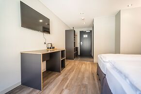 The Guesthouse by the Hey Hotel