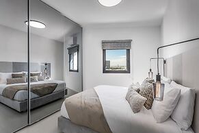 High End & Design with Balcony