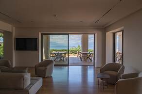 Alissachni SeaSide Hotel