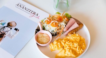 Ananzitra Hotel