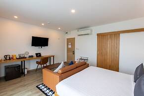 Ananzitra Hotel