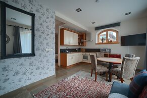 Rich Witch Villa&SPA