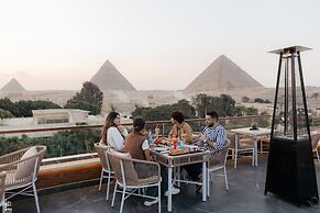 Shadow Pyramids View INN