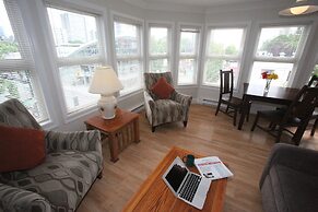 Times Square Suites Hotel