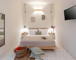 Capella Skiathos Town