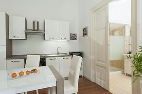 Babuino Deluxe - Spanish Steps