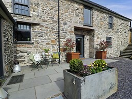 Plas Glan Yr Afon