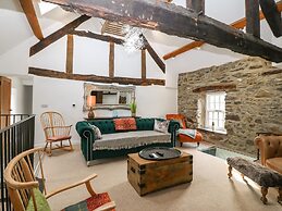 Plas Glan Yr Afon