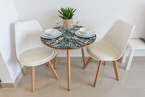 GreenFuture - Contemporary Studio Amidst Top Places in JVC