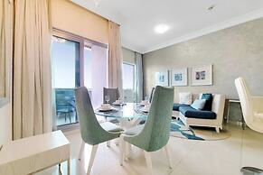 GreenFuture - Super Chic Condo With Incredible Cityscape Views