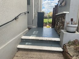 Merritt guest house