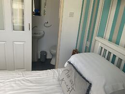 Merritt guest house