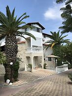 Villa George