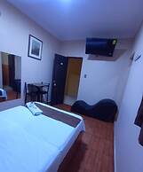 CONQUISTADOR HOTEL