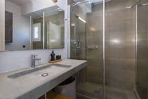 URBAN F HOUSE