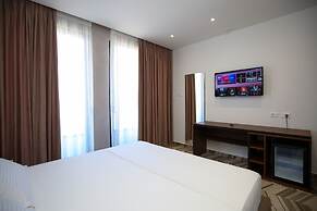 Sea & Sand Hotel