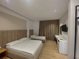 Sea & Sand Hotel