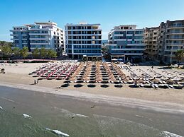 Sea & Sand Hotel