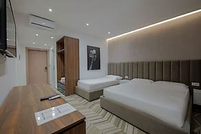 Sea & Sand Hotel