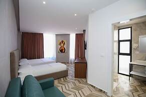 Sea & Sand Hotel