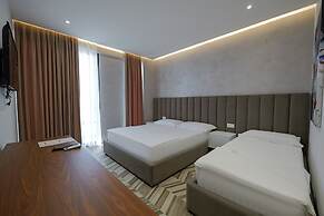 Sea & Sand Hotel