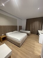 Sea & Sand Hotel
