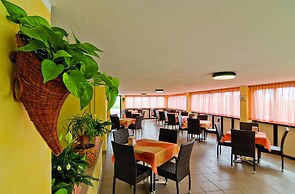 Little Hotel