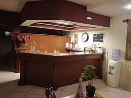 Hotel Versalles Inn