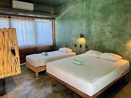 Cocos Hotel