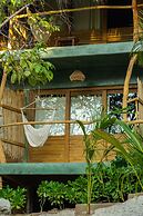 Cocos Hotel