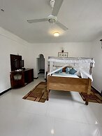 Mambo Beach Villas
