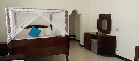 Mambo Beach Villas