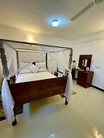 Mambo Beach Villas