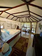 Mambo Beach Villas
