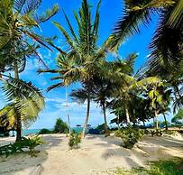 Mambo Beach Villas