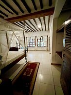 Mambo Beach Villas