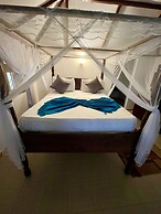 Mambo Beach Villas