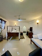 Mambo Beach Villas