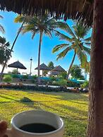 Mambo Beach Villas