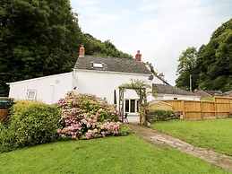 Spring Garden Cottage