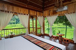Puluong Luna Resort
