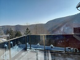 Turkish Mountain Retreat